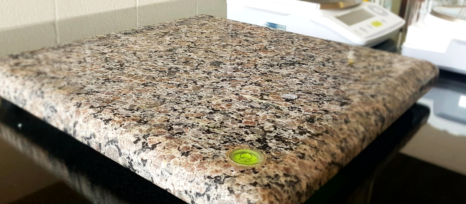 mesas1 Entenda Mais sobre Mesa para Balança de Precisão- Guia do Comprador.